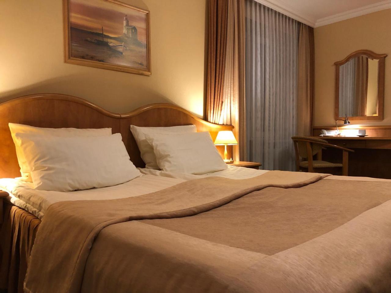 Polaris Iii Aparthotel 3*